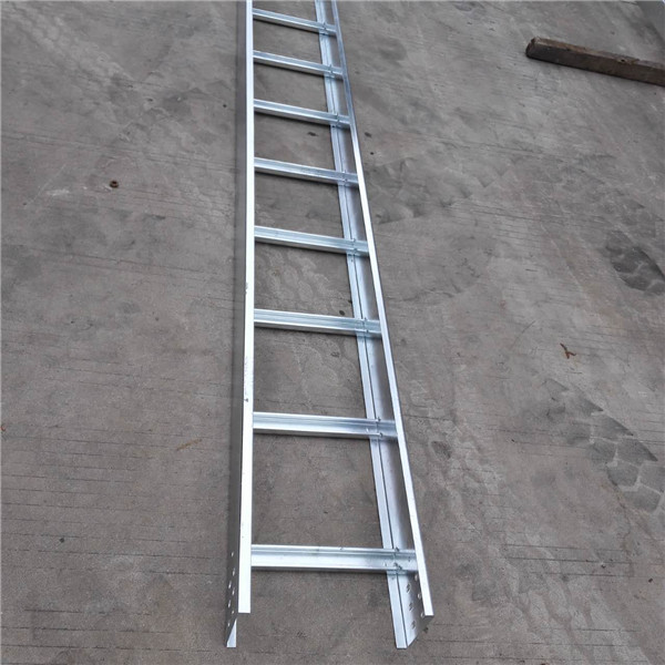 梯級(jí)式橋架